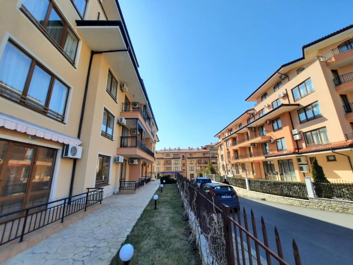 Menada Sky Dreams Apartamento Sveti Vlas Exterior foto